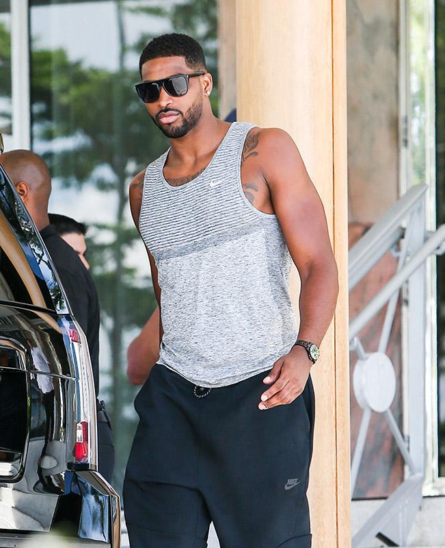 Khloe Kardashian And Tristan Thompson Meet Kim Kardashian For Lunch In Miami