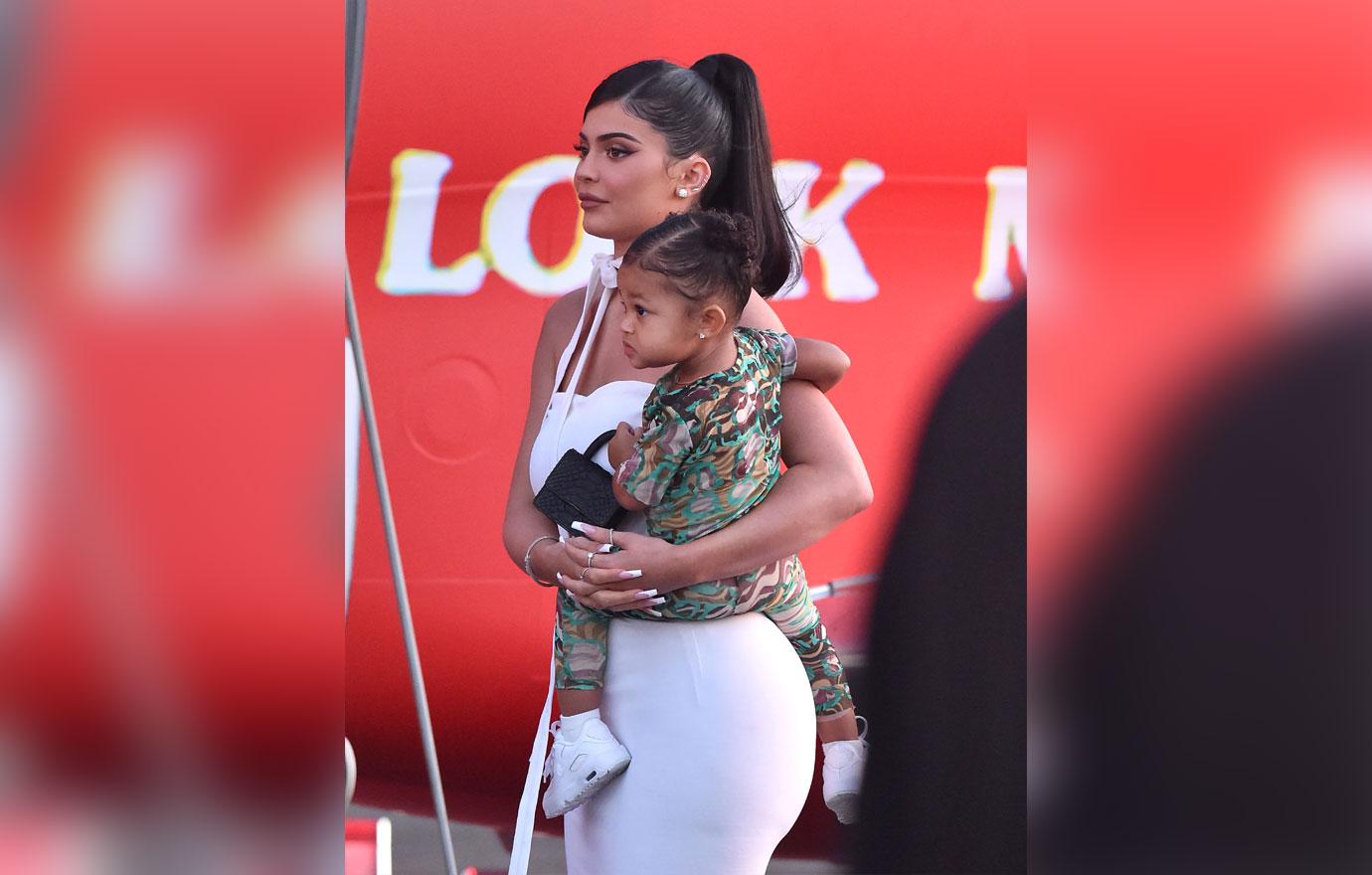 Kylie Jenner & Travis Scott Reunite At Disney World With Stormi