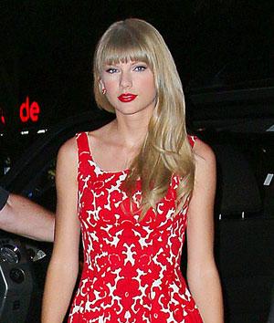 Taylor swift sept28 3 rt.jpg