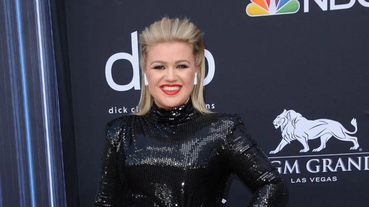 image of Kelly Clarkson
