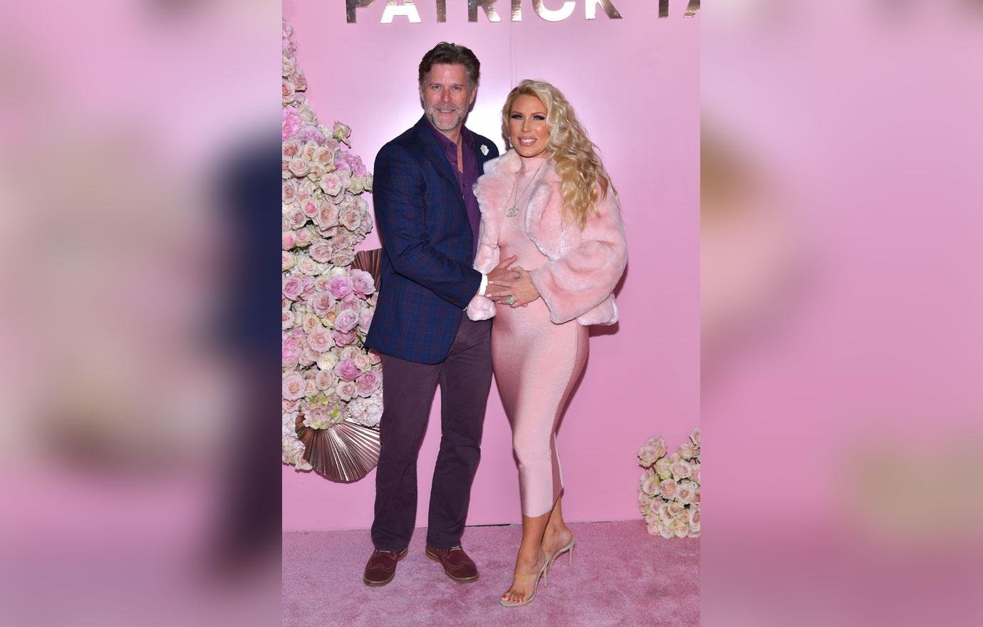 RHOC Very Pregnant Gretchen Rossi Shares Near-Naked Snap picture image