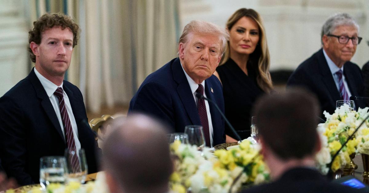Image of Donald Trump sat between his wife, Melania, and Meta CEO Mark Zuckerberg at the dinner.