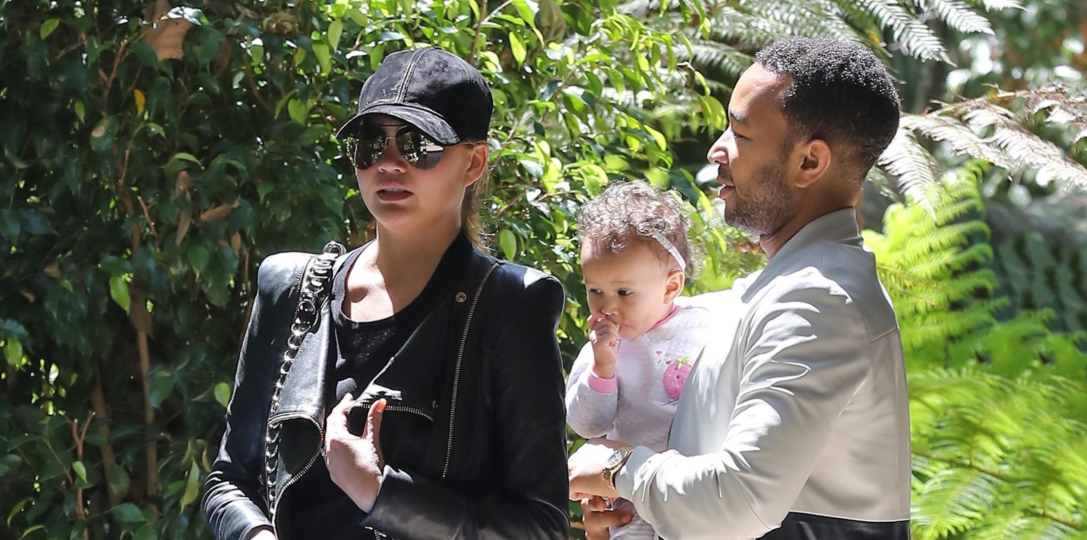 Chrissy Teigen and John Legend grab lunch at the Bel Air Hotel