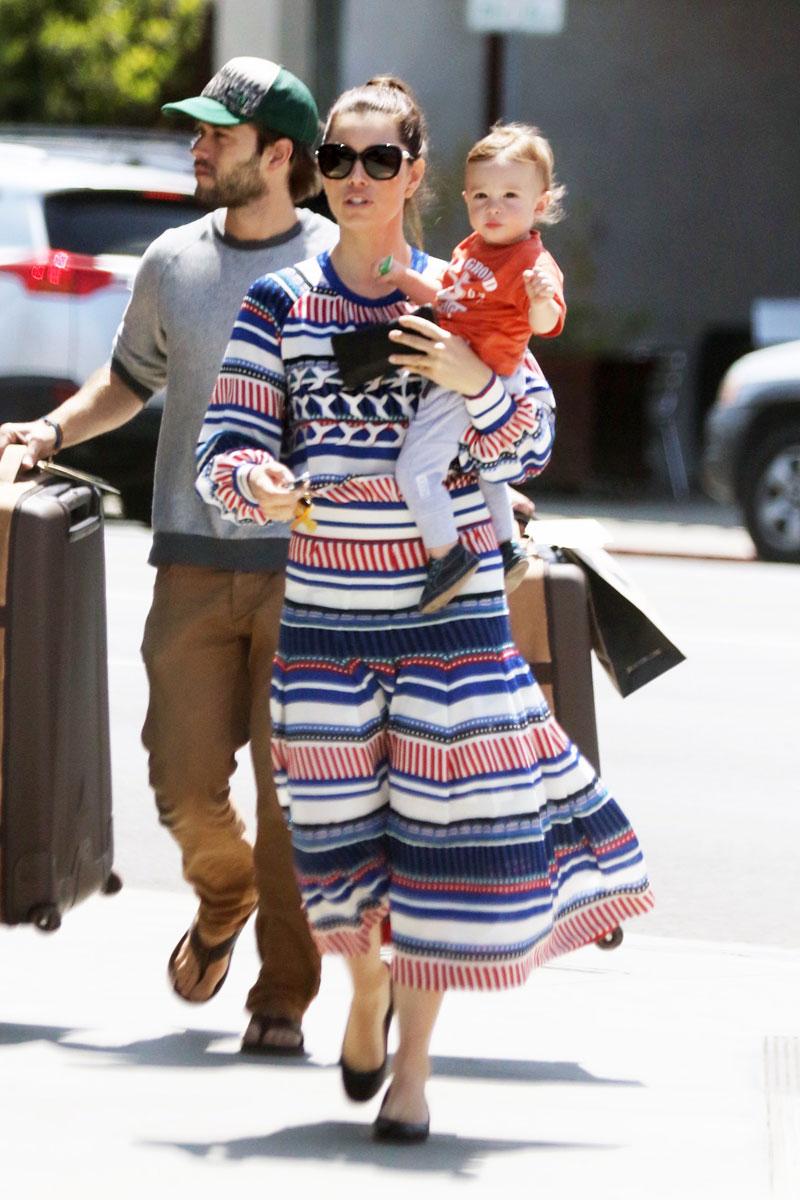 Jessica biel baby silas timberlake shopping 02