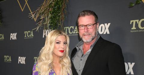 tori spelling selfie dean mcdermott good terms