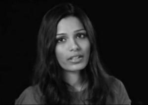 2010__09__Freida_Pinto_Sept9newsnea1 300×214.jpg