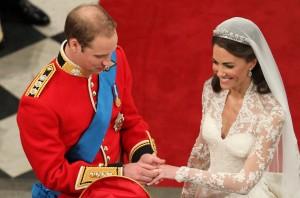 2011__04__Prince_William_Kate_Middleton_April29newsnec 300×198.jpg