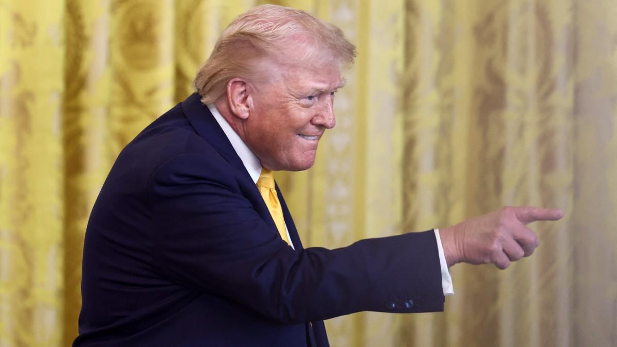 image of Donald Trump previously called a reporter 'beautiful.' 