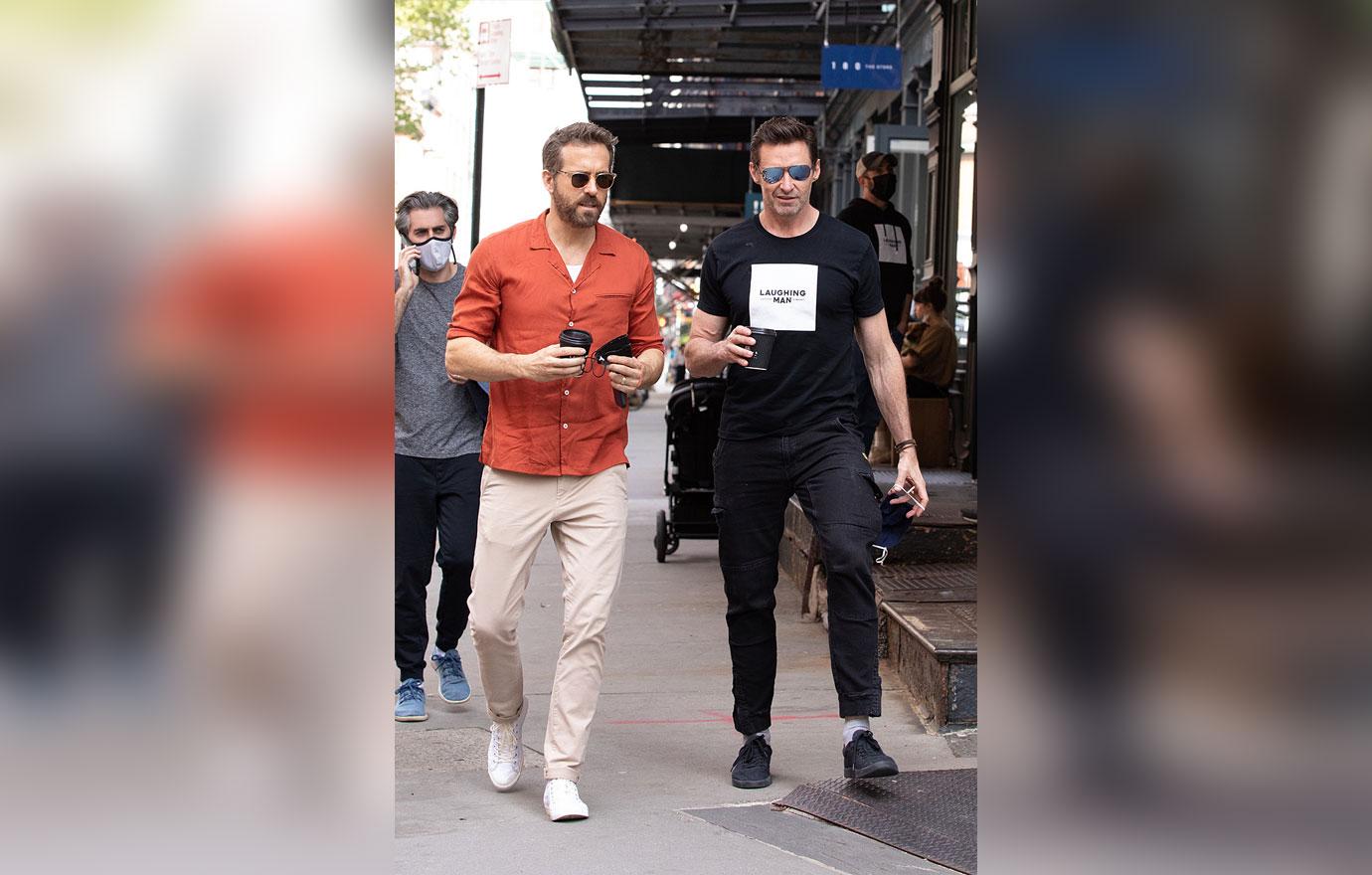 https://media.okmagazine.com/brand-img/ma7eV4SmB/0x0/hugh-jackman-and-ryan-reynolds-have-lunch-together-in-nyc-4-1620228823195.jpg