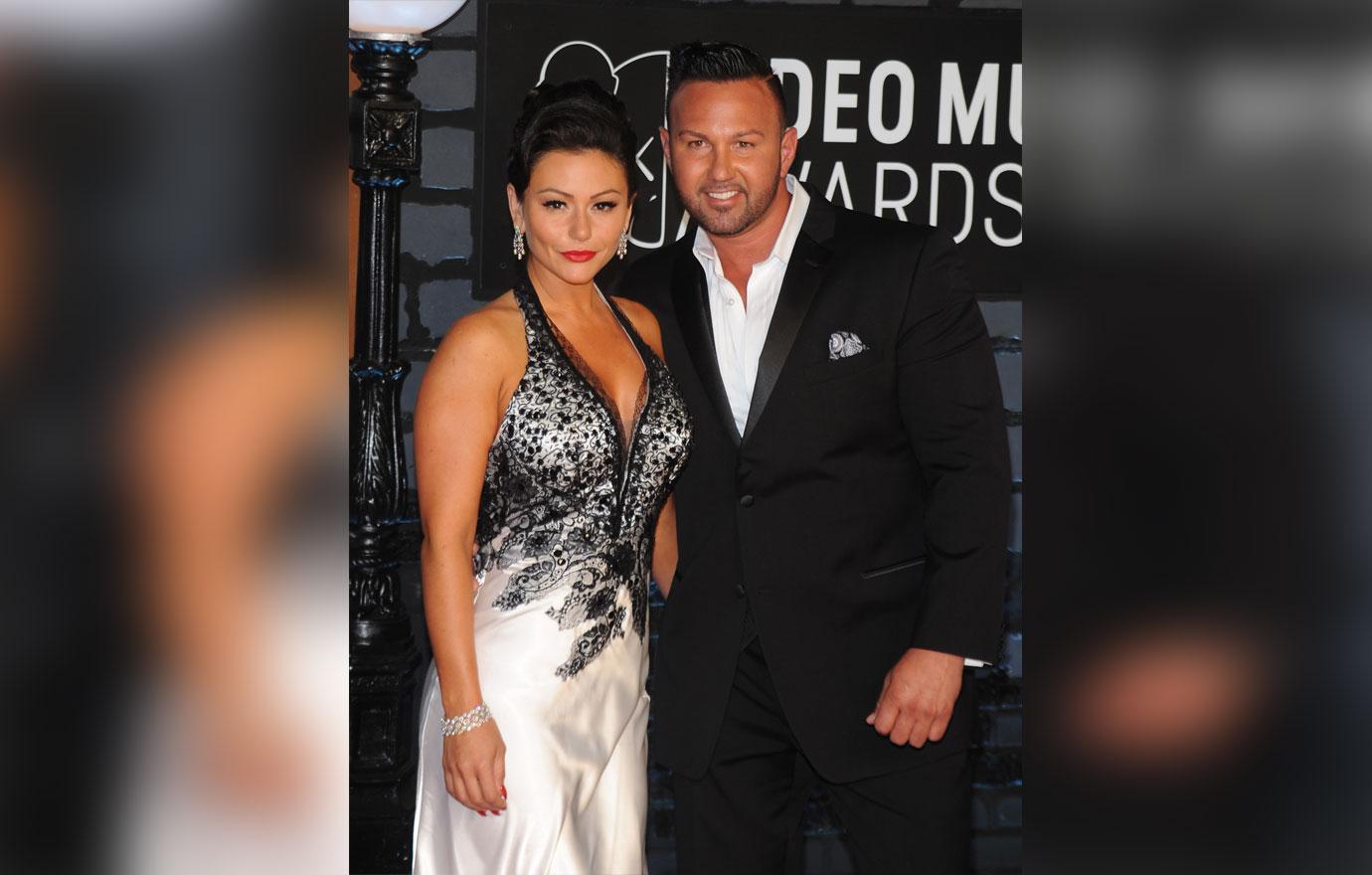 Jenni 'JWoww' Farley And Roger Mathews Red Carpet Divorce Comments