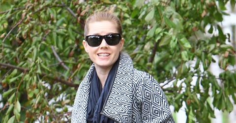Amy Adams Stops By A Friends House In Studio City