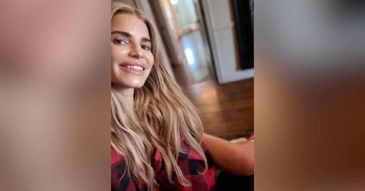 Image of Jessica Simpson is 'ready' to date again.