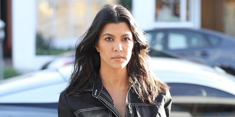 Kourtney Kardashian joins the latest fashion trend