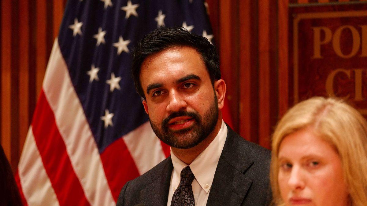 Image of Zohran Mamdani urged New Yorkers to set their air conditioners to 78 degrees to reduce strain on the power grid.