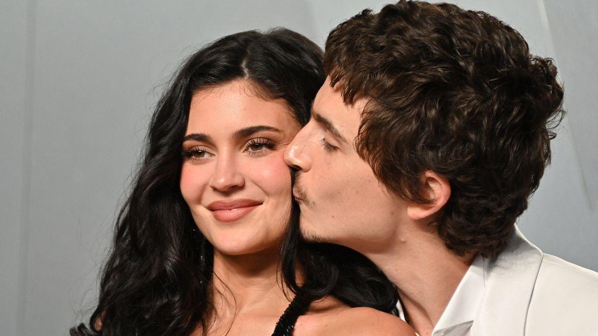Photo of Kylie Jenner and Timothée Chalamet are reportedly in talks to begin 'capturing' moments between them for television.