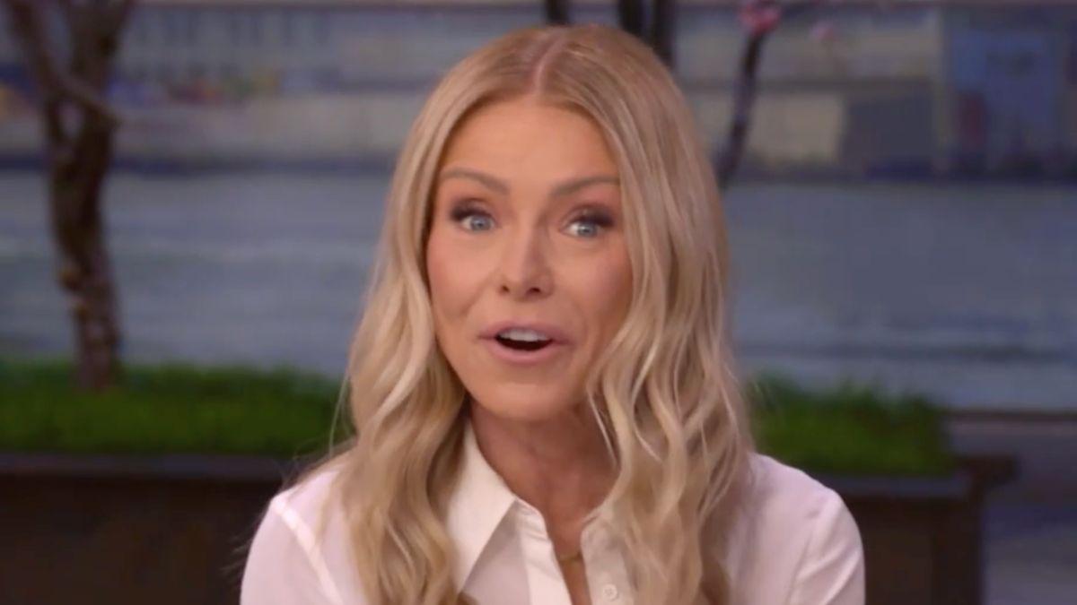 Photo of Kelly Ripa.