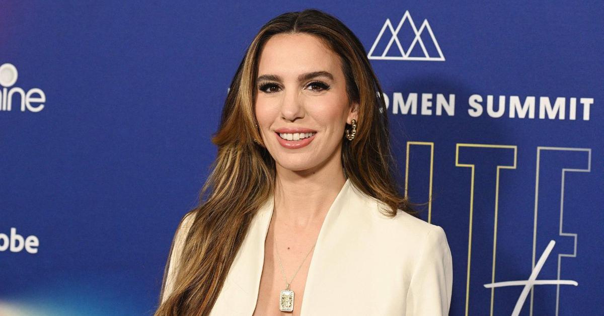 Christy Carlson Romano's Memoir 'Once Upon a Trainwreck':&hellip;