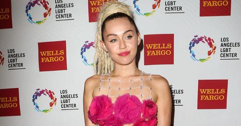 Miley cyrus cooks cleans liam hemsworth