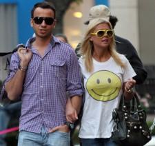 2010__01__tarareid 225×212.jpg