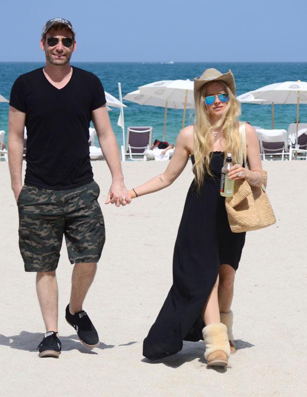 Avril lavigne chad kroeger florida 03