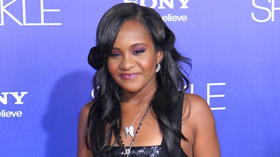 Bobbi Kristina Brown Family Gathers Outside Hospital