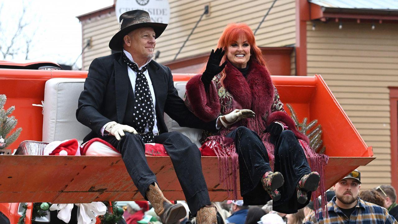 image of Wynonna Judd revealed how she supported Cactus Moser after an accident left him without a leg.