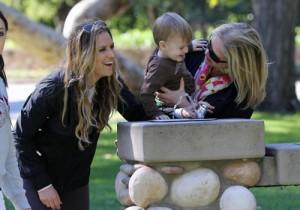 2010__11__Brooke_Mueller_Nov12_10 300×210.jpg