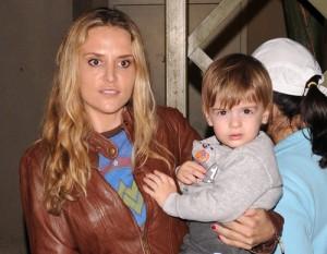 2011__04__Brooke_Mueller_Charlie_Sheen_April19news 300×233.jpg