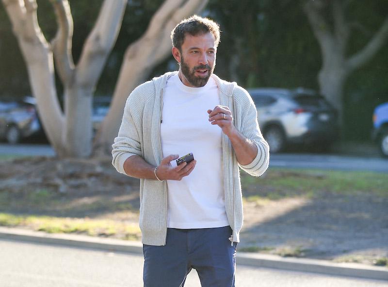 Actor Ben Affleck Speaks Fluent Spanish In Viral Video Watch