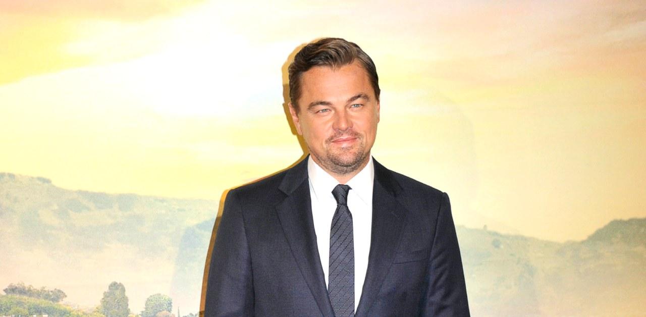 leonardo dicaprio quietly exits party face mask upset rumors dating