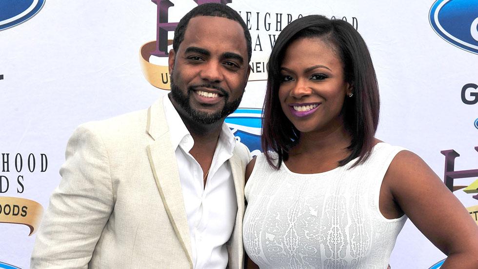 Kandi burruss baby bump todd tucker holds