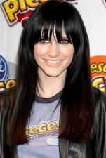 2010__02__okashleesimpson 151×225.jpg