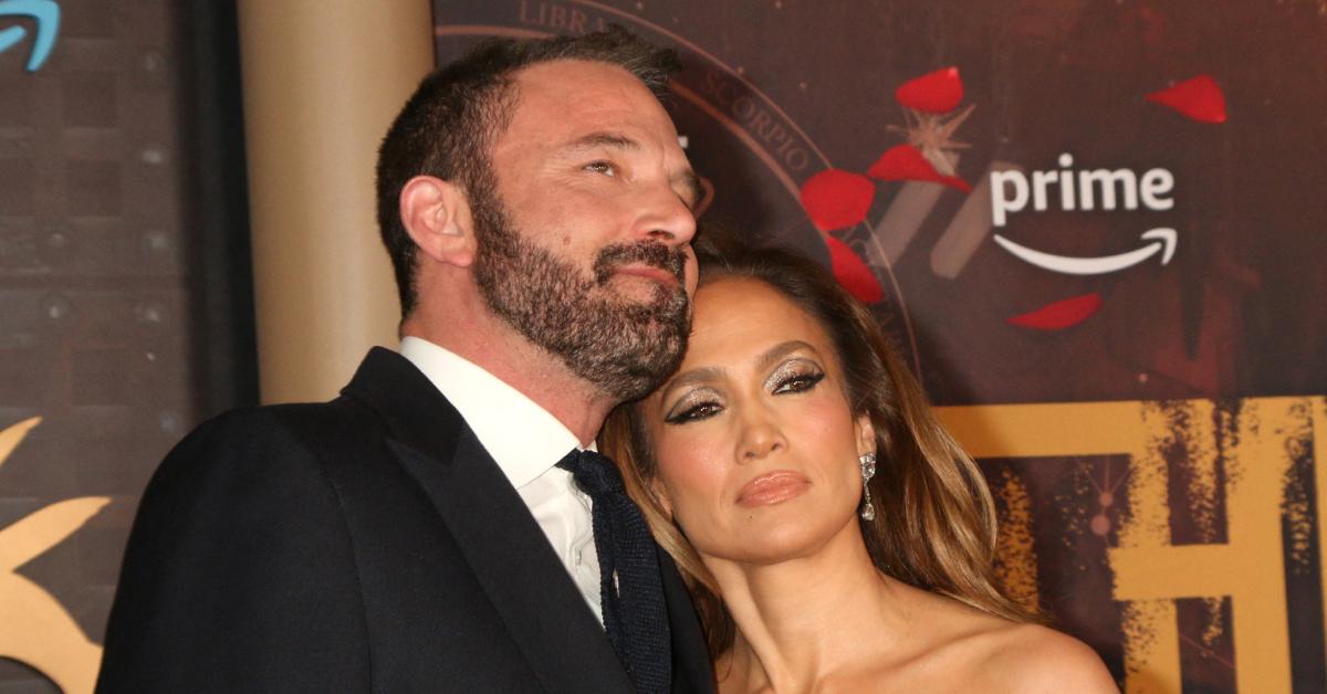 jennifer lopez ben affleck reconciliation rumors give christmas gifts