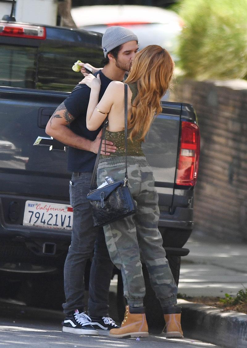 Bella thorne dating tyler posey 4