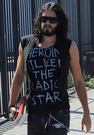 Russell brand main i5d91b2.jpg