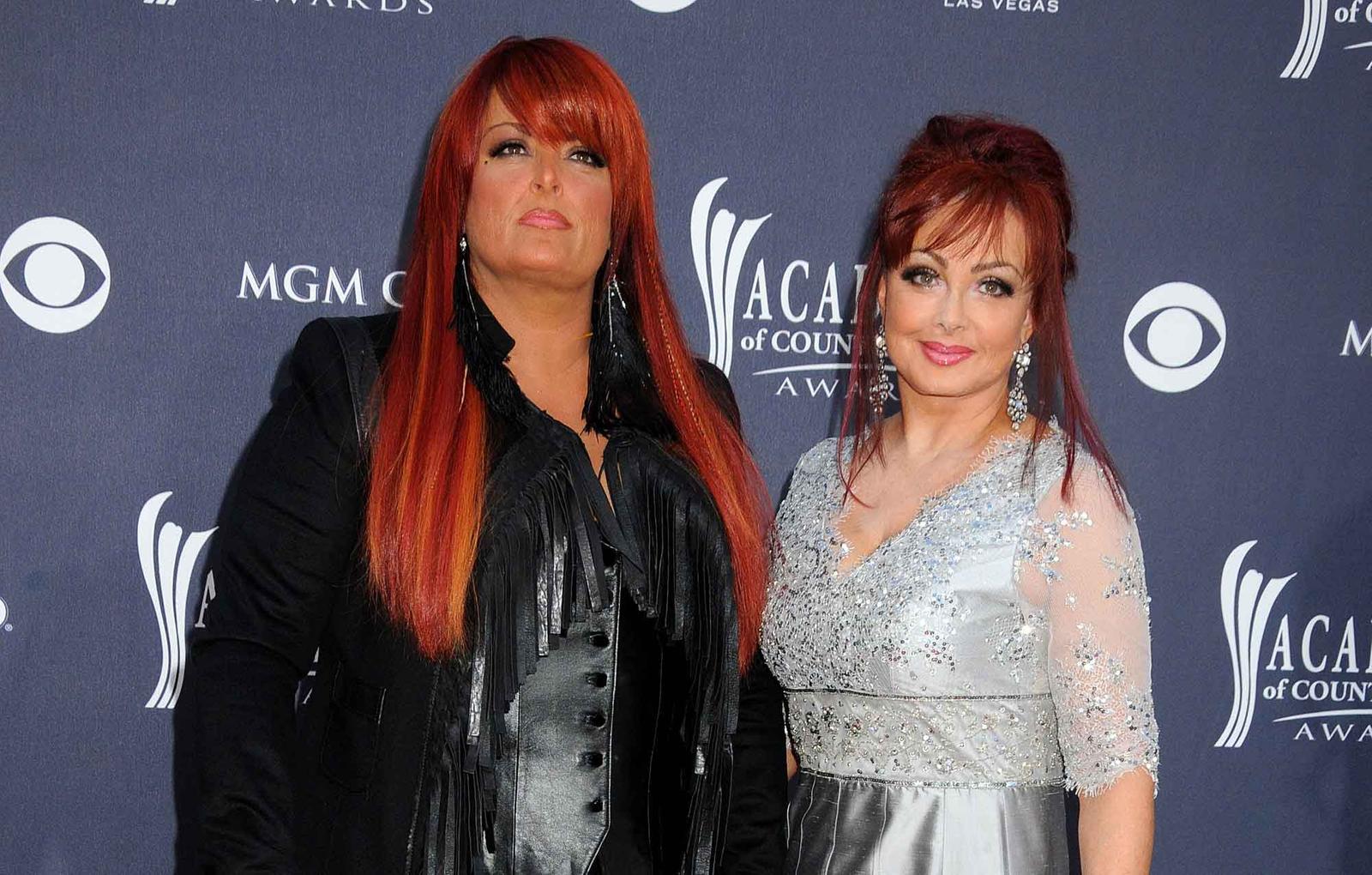 Wynonna Judd Admits Dealing With Mom Naomi's Death Was 'Heavy'