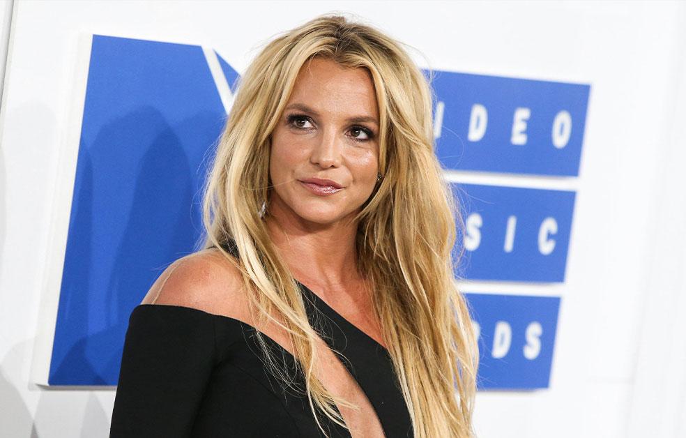 britney spears shades selena gomez