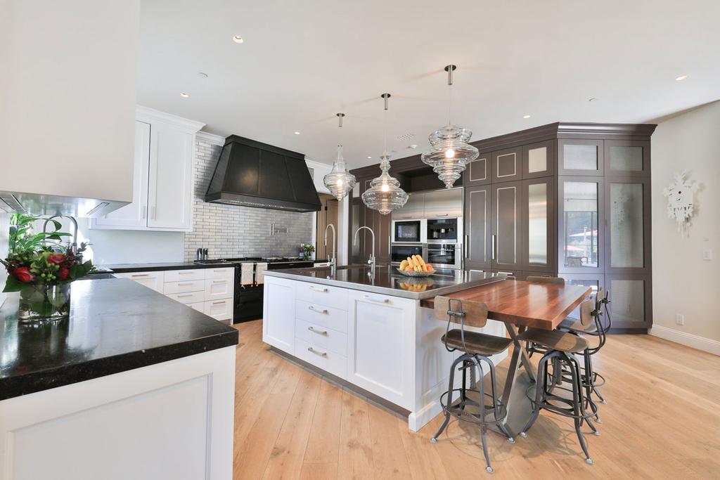 Inside Justin Bieber & Hailey Baldwin's New Beverly Hills Mansion: Photos