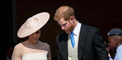 meghan markle desperate correct impression made omid scobie