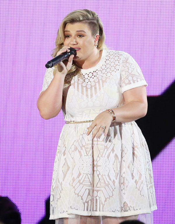 Kelly Clarkson Is Pregnant With Her Second Child Find Out How The