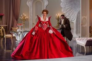 2011__10__Julia Roberts Snow White Oct6ne 300×199.jpg