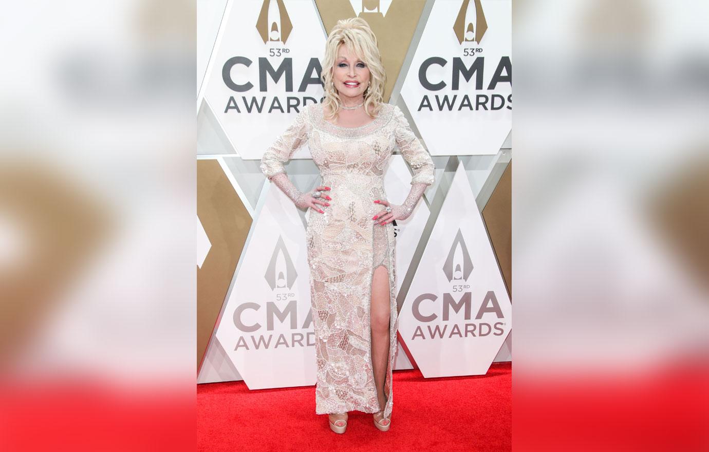 Dolly Parton On Red Carpet CMA Awards 2019