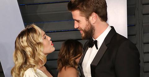 Liam hemsworth pranks miley cyrus selfie video pics
