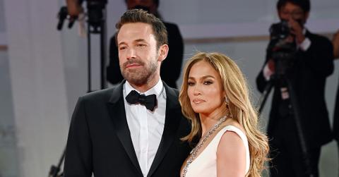 ben affleck staring photos wedding jennifer lopez pp
