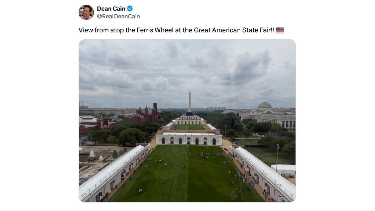 Photo of Dean Cain's photo of the event shows an empty lawn.