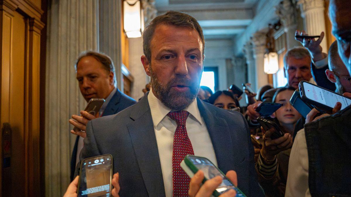 who is markwayne mullin trump homeland security secretary after kristi noem firing