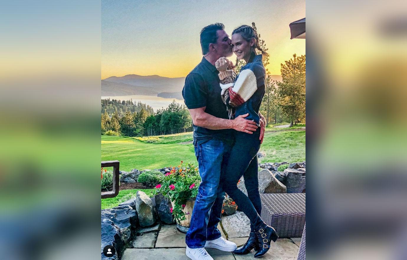 Jim And Meghan King Edmonds Kiss At Sunset Daughter