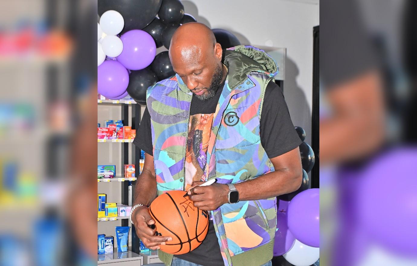 lamar odom celebrates birthday autographs daughter wellpharmarx