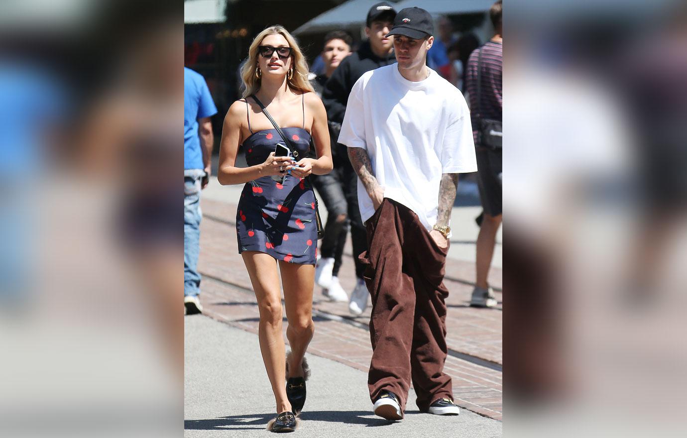 Hailey Baldwin And Justin Bieber Walking Worried Depression Selena Gomez Song