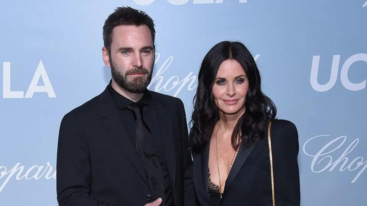 image of Courteney Cox and Johnny McDaid